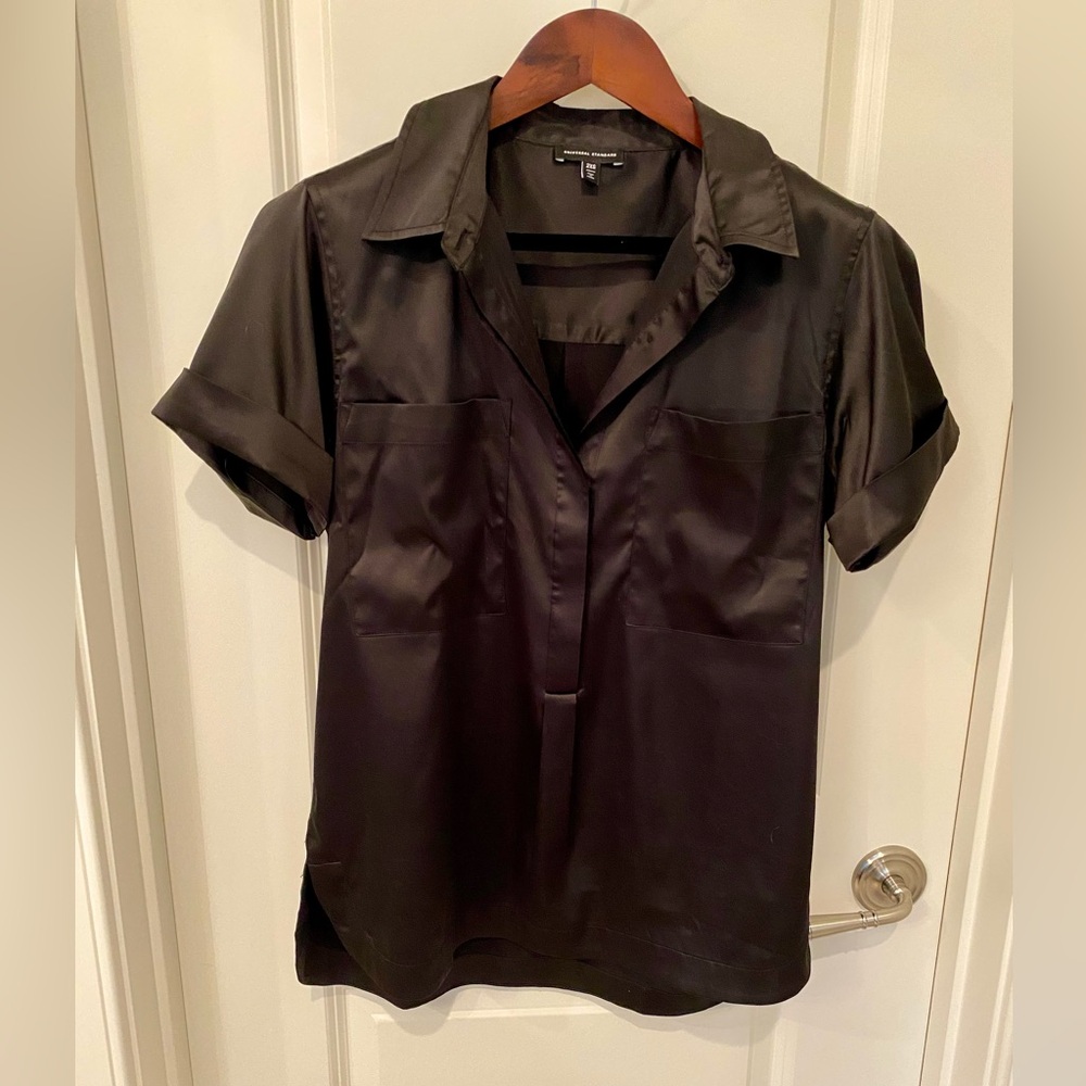 Universal Standard Black Short Sleeve Stretch Satin Shirt Size 6 - 8 (label XXS)